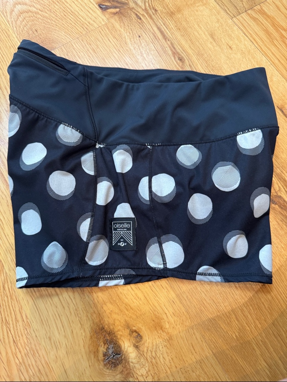 Oiselle Roga Shorts - Picture 3 of 4